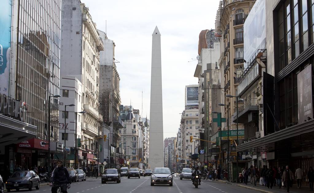 El obelisco de Buenos Aires cumple 80 años