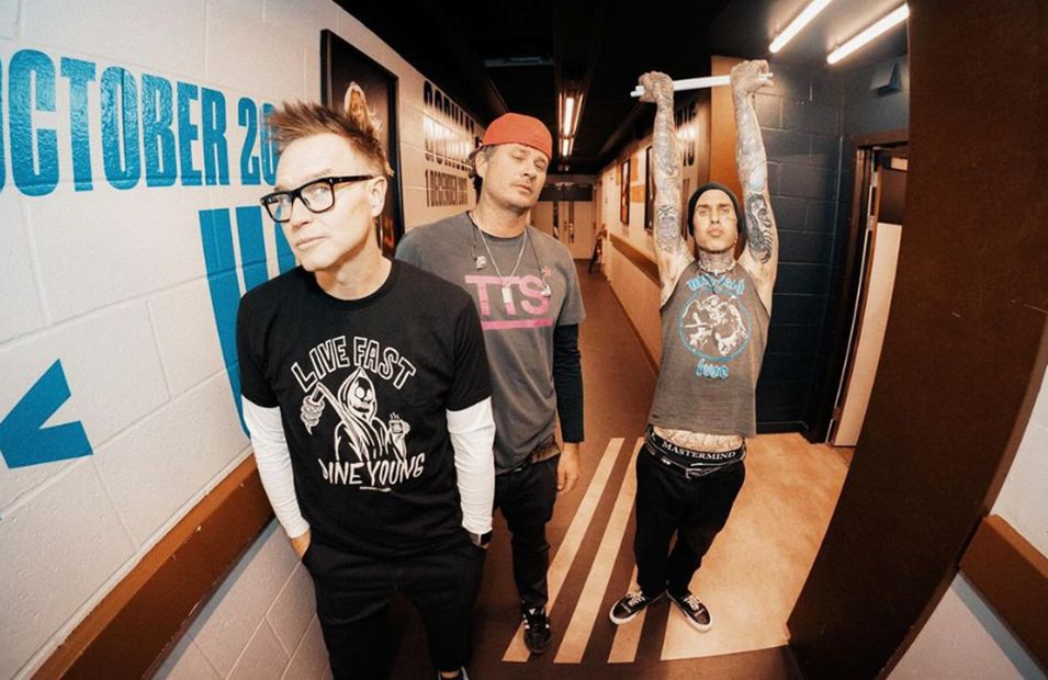 El nuevo disco de Blink-182 se estrena este jueves 19 de octubre. 
<p>Foto: Instagram, vía @blink182
