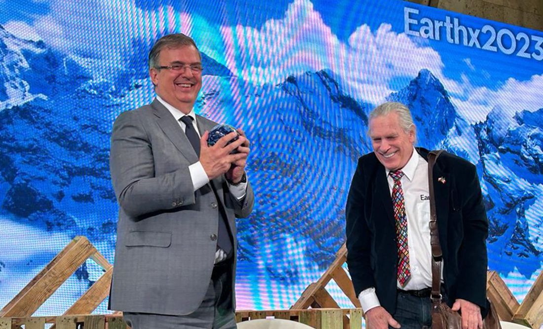 Marcelo Ebrard recibe premio en EU por su lucha contra el cambio climático
