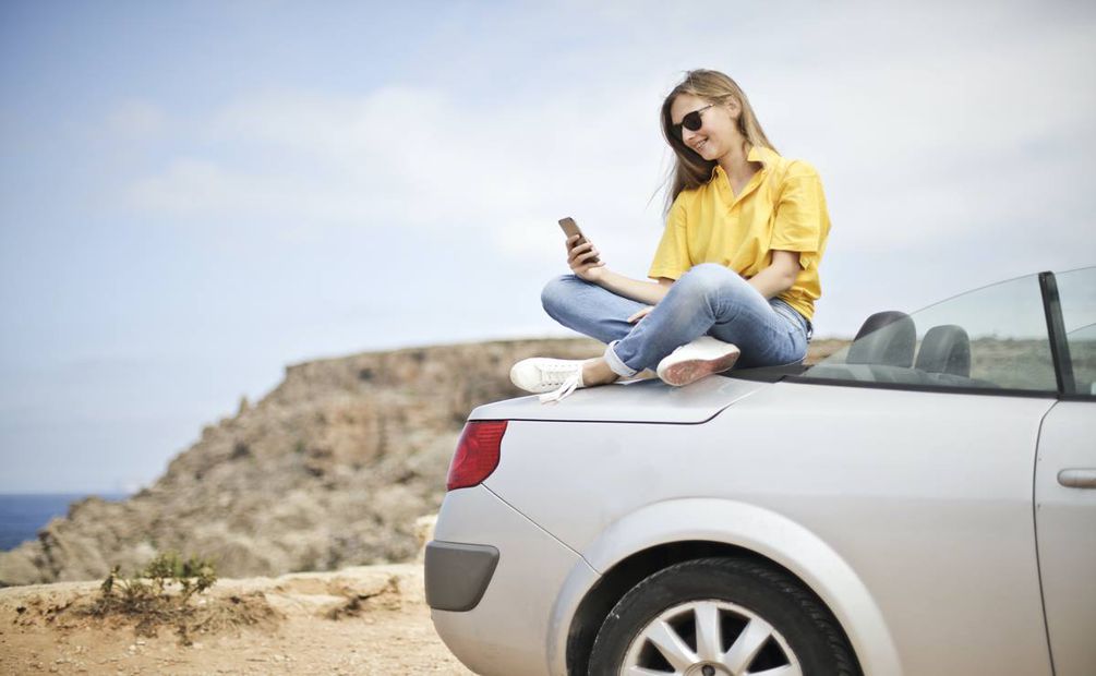 Pese a que WhatsApp no es la única opción para encontrar tu auto, puede ser la alternativa más económica. Foto: Pexels