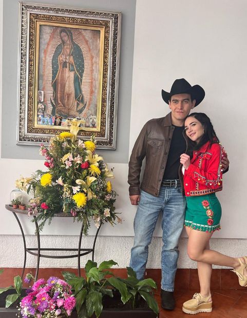 Ara Saldivar y Julián Figueroa fueron pareja en la telenovela de Nicandro Díaz, "Mi camino es amarte". 
<p>Foto: Instagram