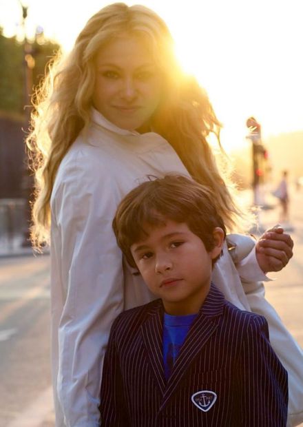 Paulina Rubio felicitó en marzo a su hijo menor Eros con esta fotografía publicada en Instagram.