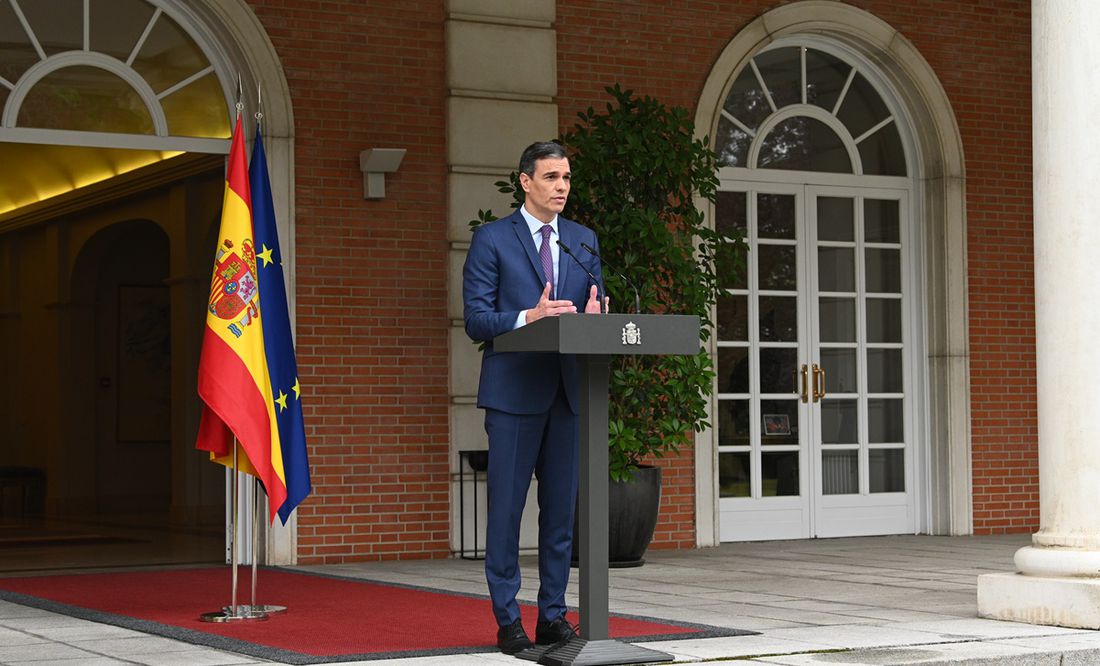 Pedro Sánchez adelanta por sorpresa elecciones generales en España; van por disolución del Parlamento