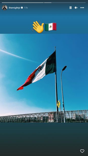 Noel Gallagher está en México y visitó las trajineras de Xochimilco. 
<p>Foto: Instagram