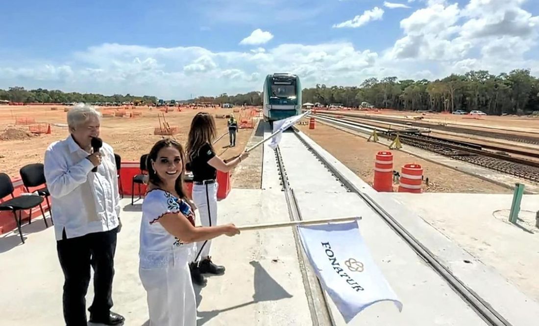 Junto con AMLO, Mara Lezama da banderazo para recibir vagón del Tren Maya en Cancún