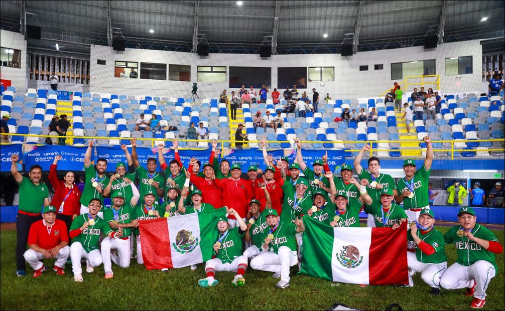 México consiguió su primera medalla de oro en beisbol de la historia / FOTO: LMB