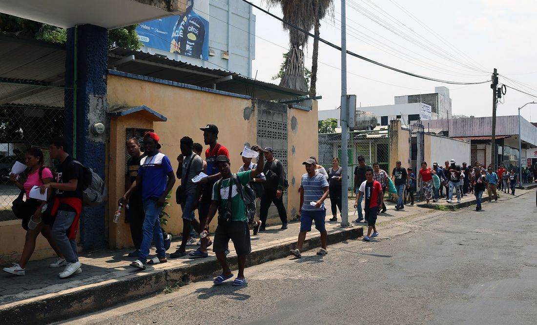EU prevé aumento de migrantes en frontera con México en mayo