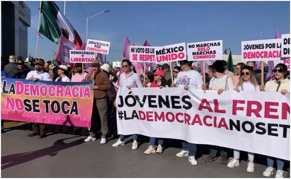 Marcha de la Democracia en Chihuahua. Foto: Especial
