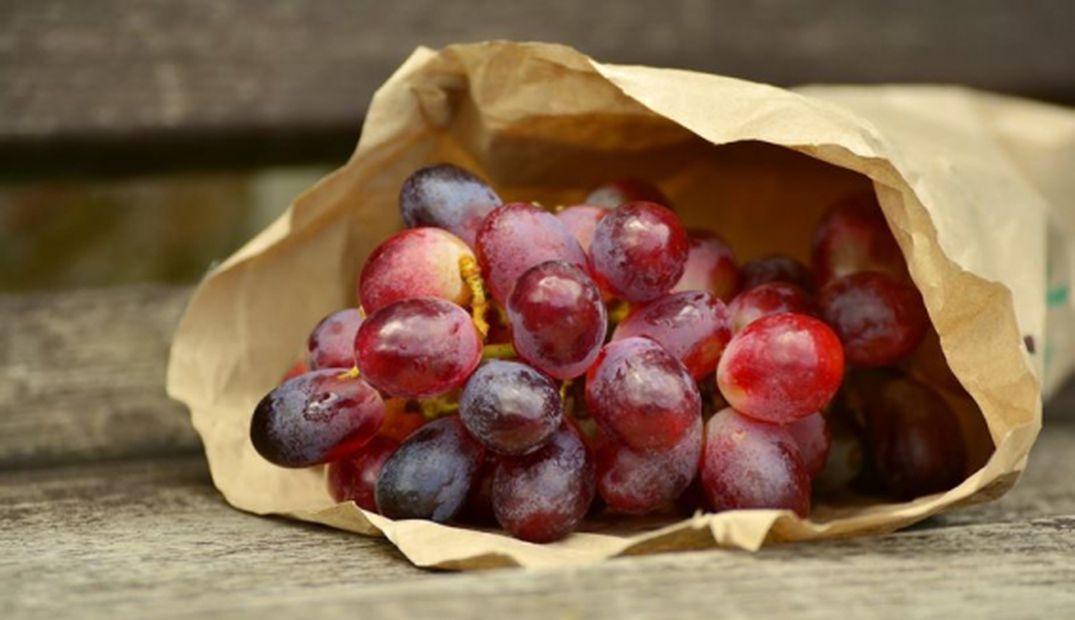 Las uvas se asocian con las suerte y la abundancia. Foto: Especial
