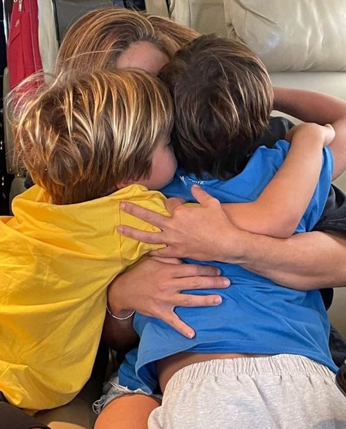 Fruto de su relación con Gerard Piqué, Shakira tuvo a sus dos hijos; Milán y Sasha, de 10 y 8 años, respectivamente.
<p>Foto: Instagram