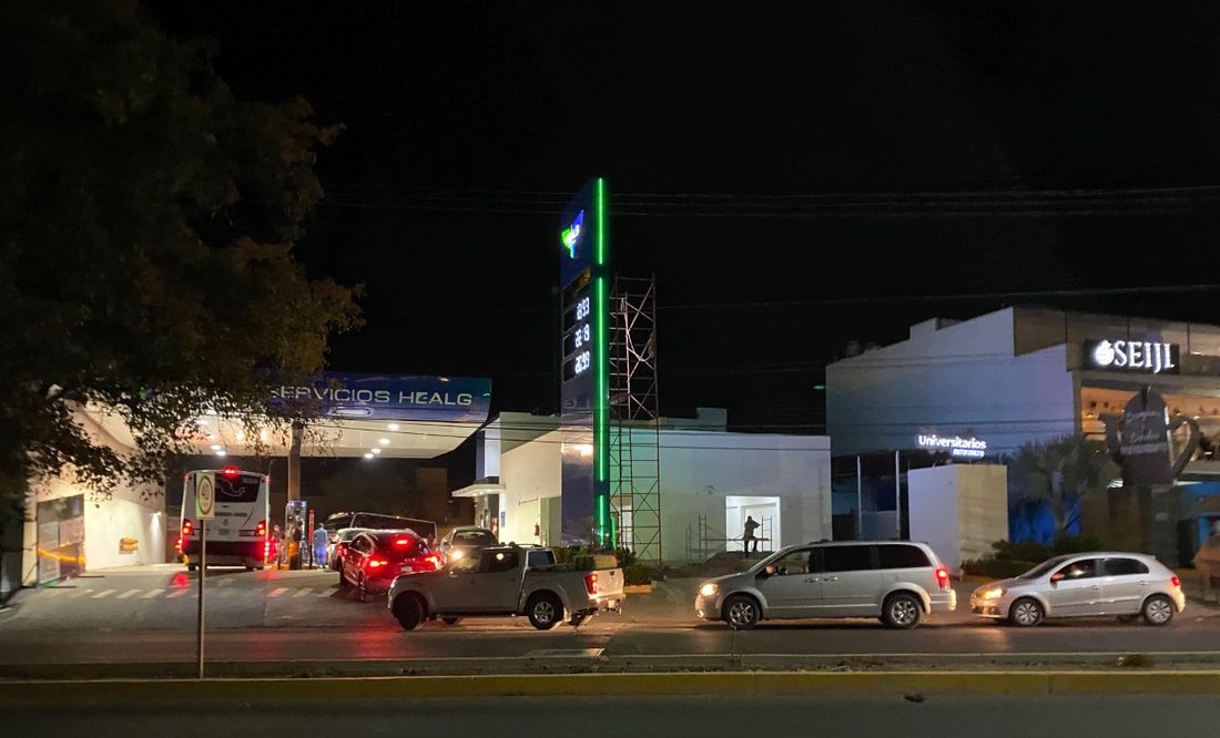 Registran compras de pánico en gasolinerías de Sinaloa por bloqueos a plantas de Pemex