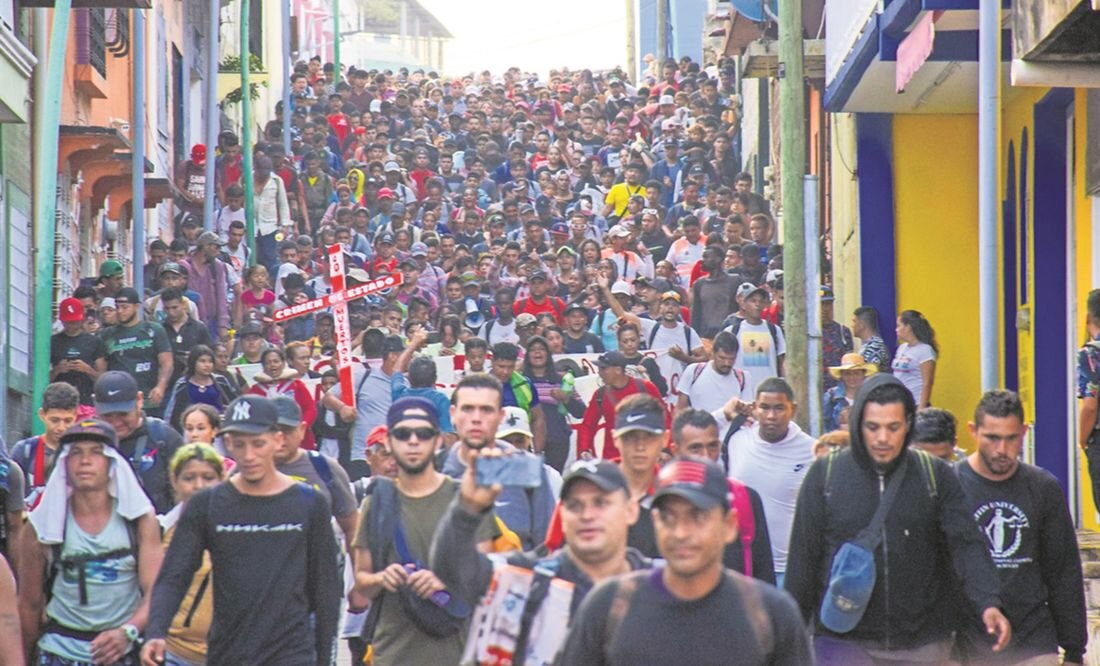 Migrantes con permisos del INM denuncian extorsiones de presuntos policías de Veracruz y Puebla
