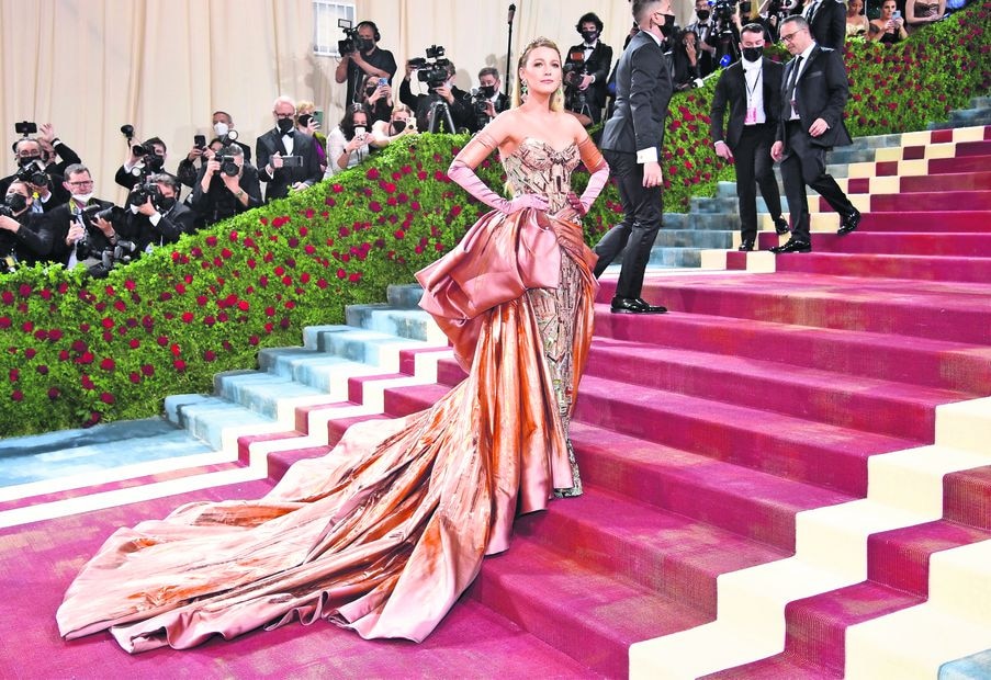 Blake Lively attends The Metropolitan Museum of Art's Costume Institute benefit gala celebrating the opening of the "In America: An Anthology of Fashion" exhibition on Monday, May 2, 2022, in New York. (Photo by Evan Agostini/Invision/AP)