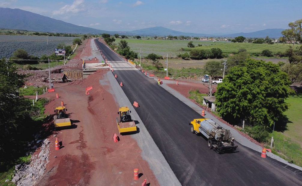 Obras de infraestructura vial en Michoacán / Foto: Especial