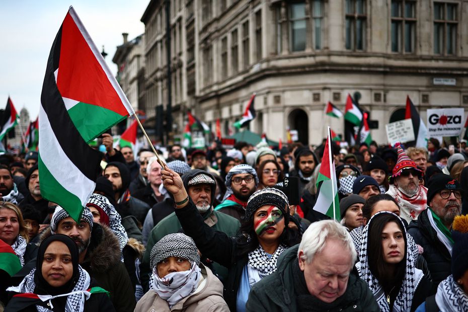 Asistentes a una manifestación, en Londres, por la guerra en Gaza. Foto: AFP