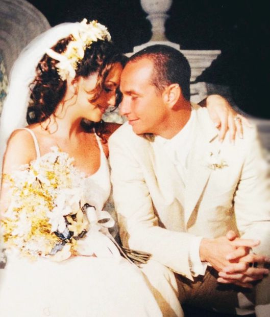 Andrea Legarreta y Erik Rubín contrajeron matrimonio en el 2000 y se separaron a mediados del 2022, pero fue hasta hace mes y medio que dieron a conocer la noticia de su ruptura públicamente. Foto: Instagram
