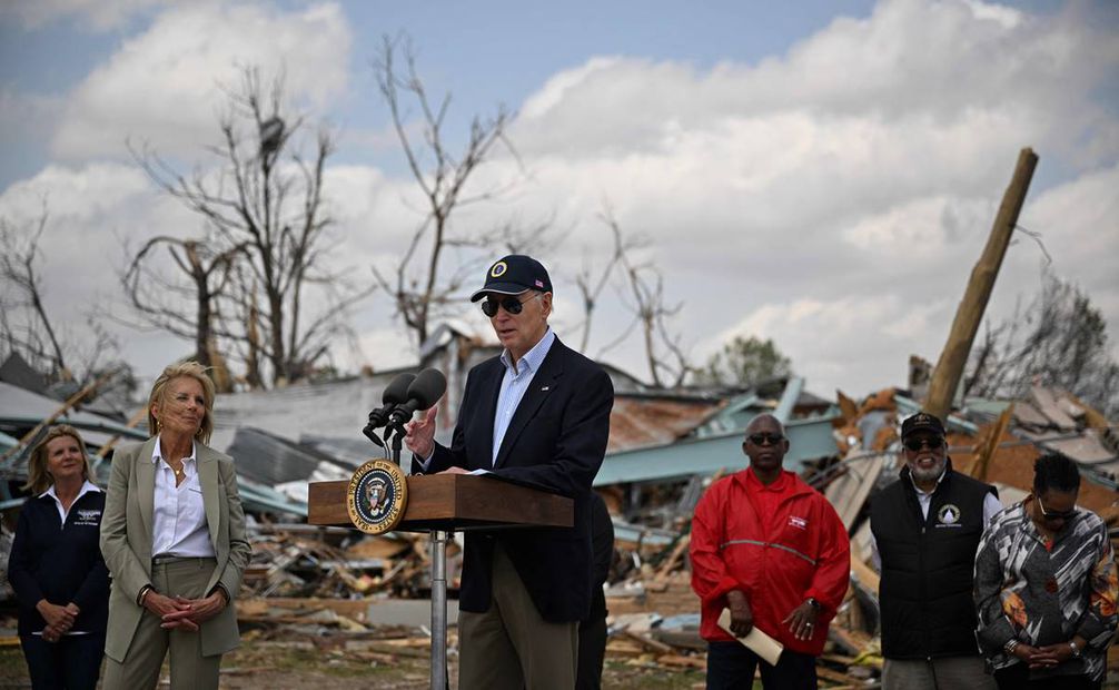 El presidente de los Estados Unidos, Joe Biden, habla en Rolling Fork, Mississippi, el 31 de marzo de 2023. Foto: Mandel NGAN / AFP