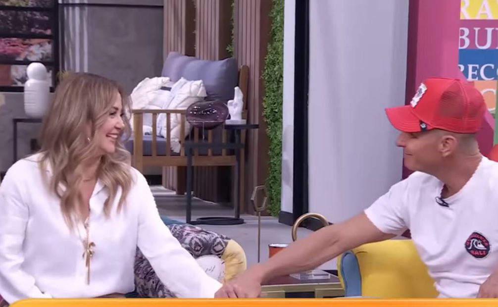 Andrea Legarreta y Erik Rubín comparten momentos cariñosos en "Hoy".