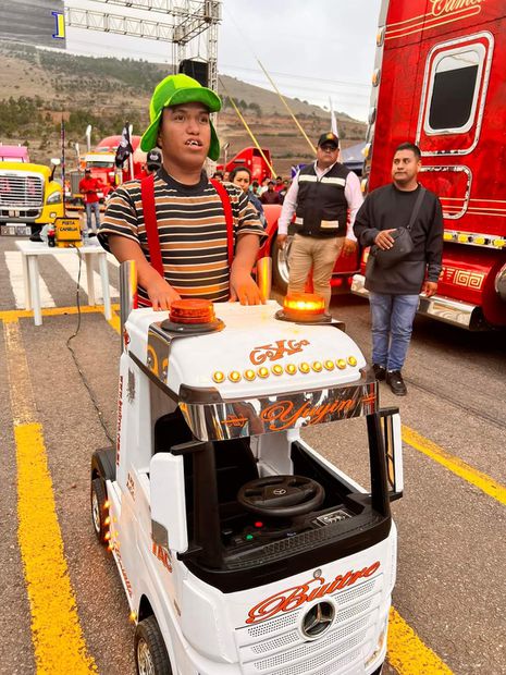 The influencer toured Puebla.  Photo: Facebook Official half meter