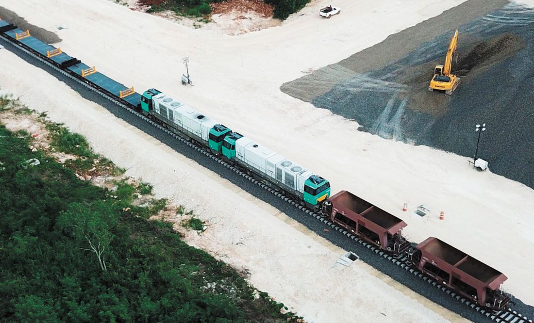 AMLO informa retraso en llegada del primer convoy del Tren Maya; 'no le hace que tarde'