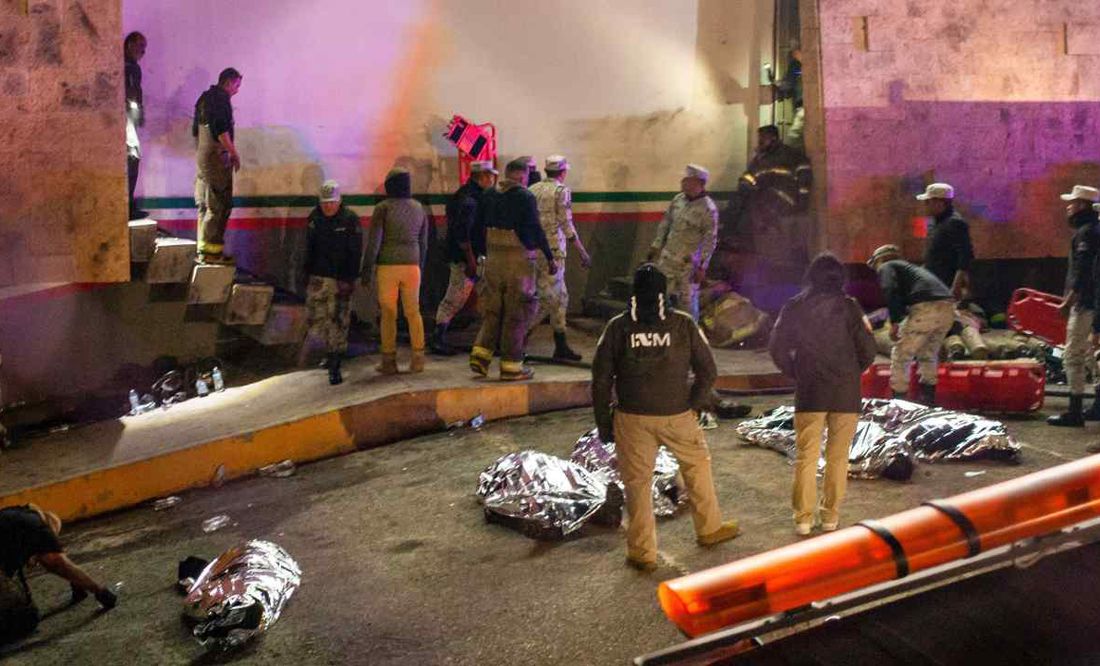 Graves, los 11 migrantes hospitalizados por incendio en estación del INM en Ciudad Juárez