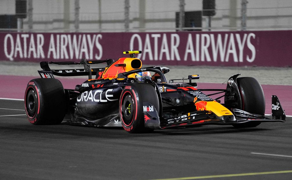 Checo Pérez durante la clasificación del Gran Premio de Qatar - Foto: AFP