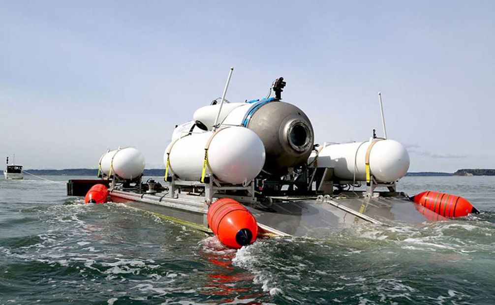 Sumergible Titan siendo remolcado hasta un punto de inmersión en Everett, Washington. Foto: AFP