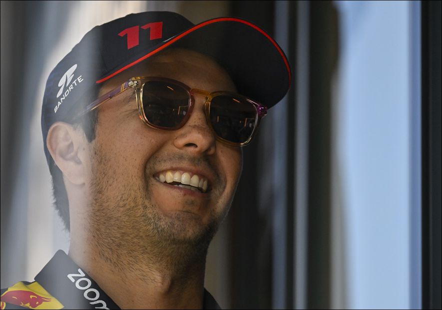 Checo Pérez llegó a 32 podios en la Fórmula 1 - Foto: AP
