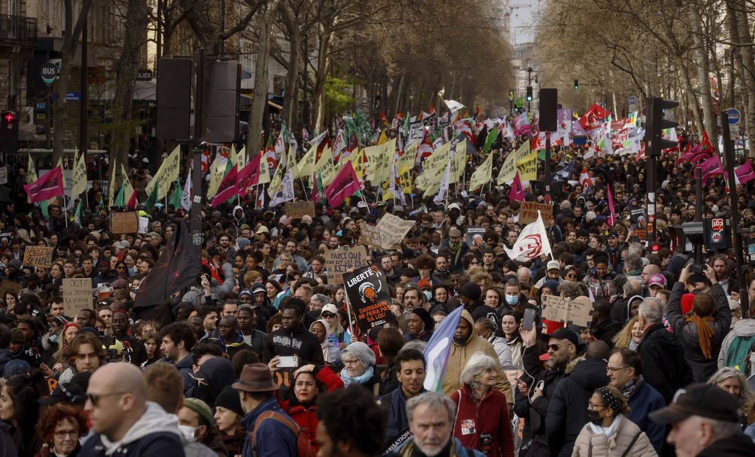 Tensión social en Francia se traslada a una protesta ecologista