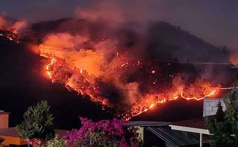 Incendios forestales mantienen en alerta a autoridades y vecinos en Hidalgo. Foto: Dinorath Mota López
