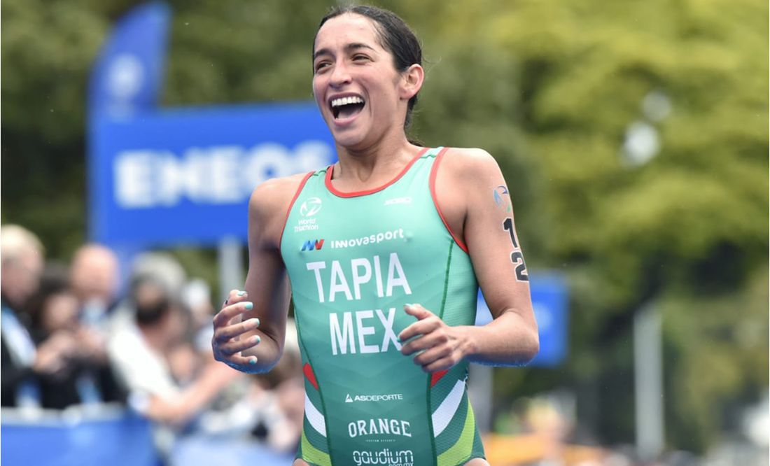 ¡HISTÓRICA! Rosa Tapia gana medalla de plata en la Serie Mundial de Triatlón en Japón