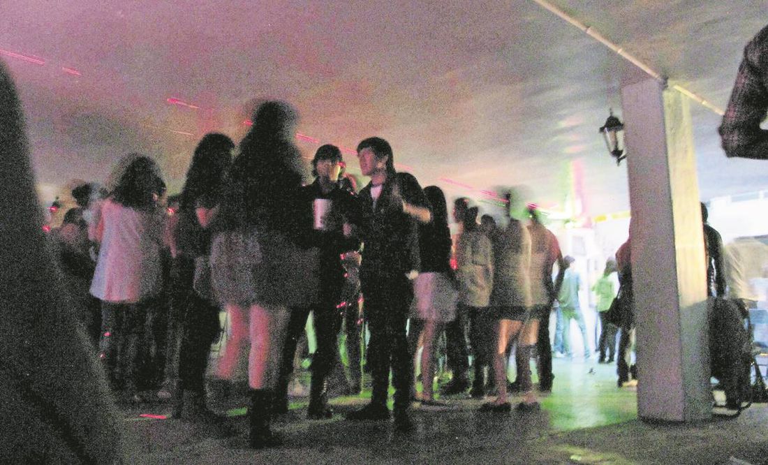 Detienen a 6 por impedir que adolescentes salieran de fiesta clandestina en Ecatepec