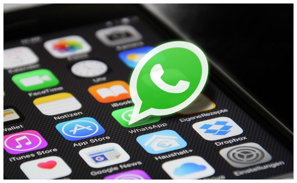 Elimina los contactos antiguos de WhatsApp. Foto: Pixabay