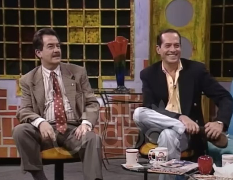 Pedro Sola y Pepillo Origel en el programa piloto de "Ventaneando", grabado el 22 de diciembre de 1995.
<p>Foto: Canal de YouTube de Pati Chapoy