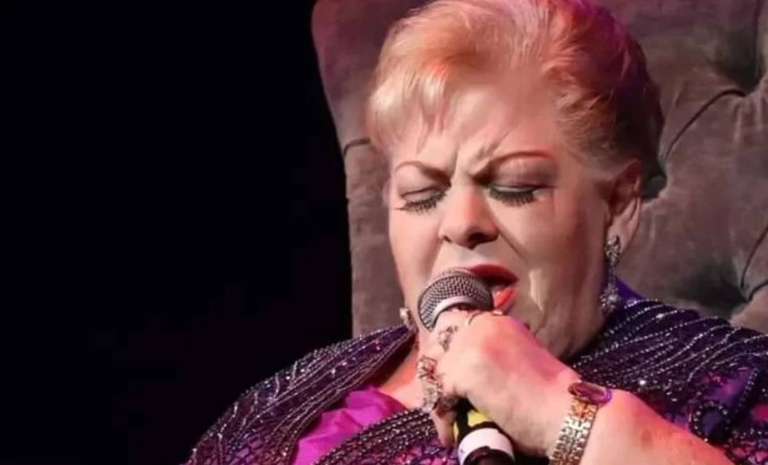 Paquita la del Barrio hace 'la última parada' en el Auditorio Nacional sentada, con humor y alegría