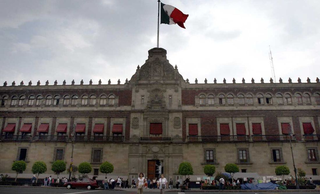 AMLO alista reunión este jueves en Palacio Nacional con gobernadores de Morena