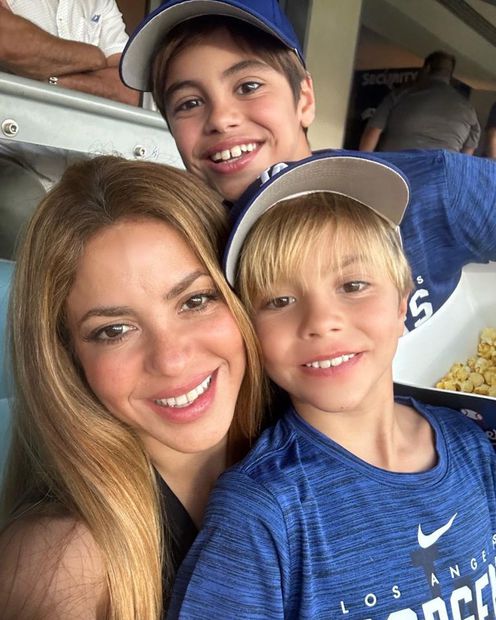Shakira y sus hijos. Fuente: Instagram @shakira