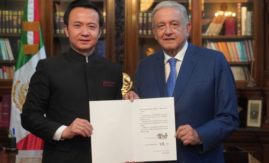 AMLO y embajador de China conversan sobre tráfico de fentanilo en Palacio Nacional