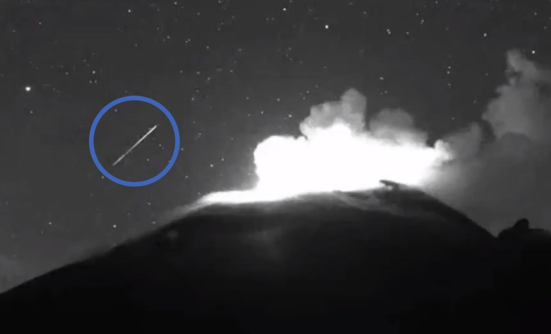 Popocatépetl: Videos de explosión y el paso de una estrella fugaz la madrugada de este miércoles