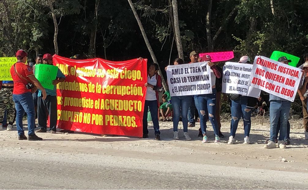 Campesinos protestan contra Acueducto “Adolfo López Mateos Xpujil” porque no está terminado. Foto: Alberto Morales/ EL UNIVERSAL