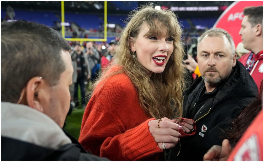 Taylor Swift celebrando con los Chiefs de Kansas City