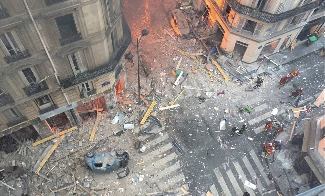 Hallan cadáver entre escombros de la explosión en edificio del centro de París