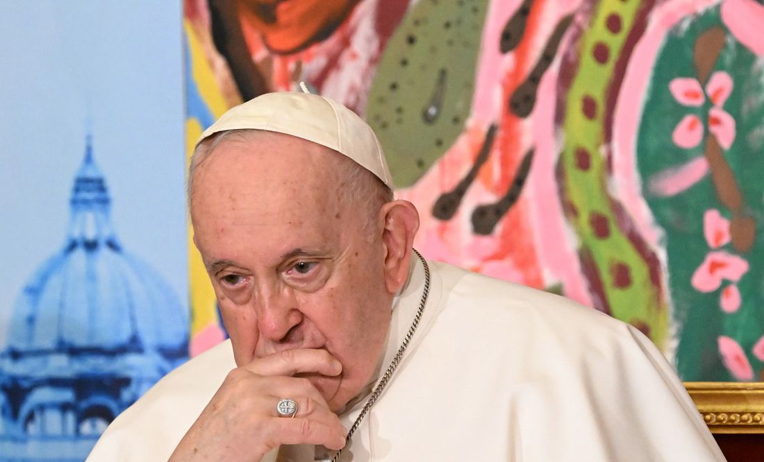 Papa Francisco lamenta muerte de Silvio Berlusconi y elogia su 'temperamento enérgico'