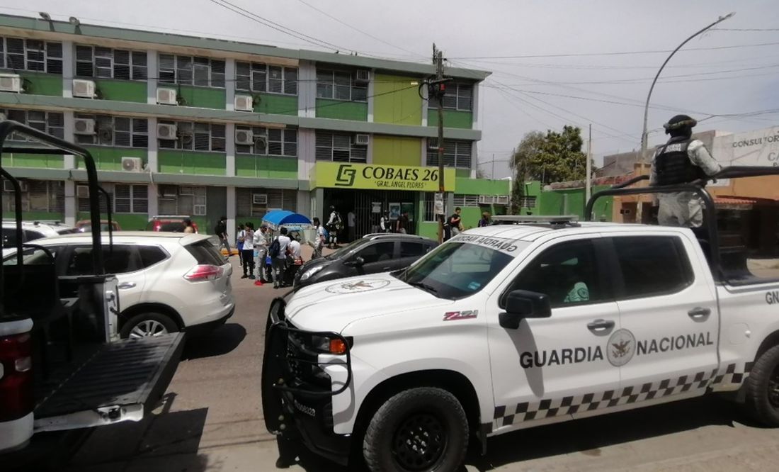 Sujetos interceptan y se llevan a 2 estudiantes del Colegio de Bachilleres en Culiacán
