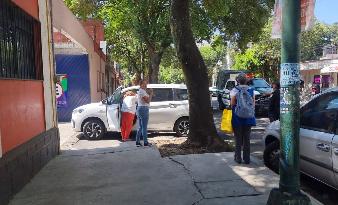 Matan a balazos a adulto mayor a bordo de su camioneta en Azcapotzalco