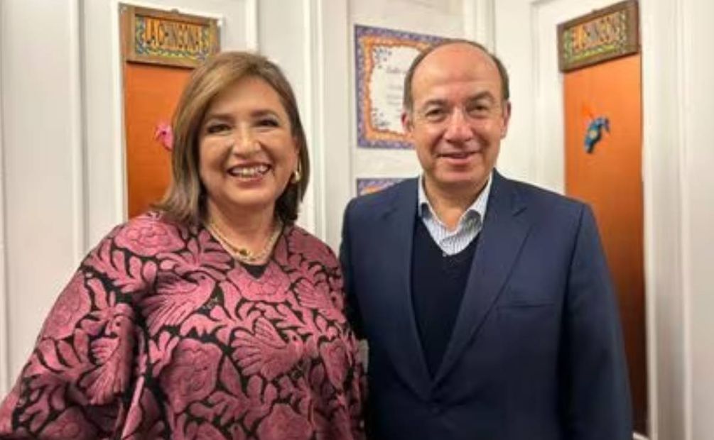 Xochitl Gálvez con Felipe Calderón. Foto: Especial