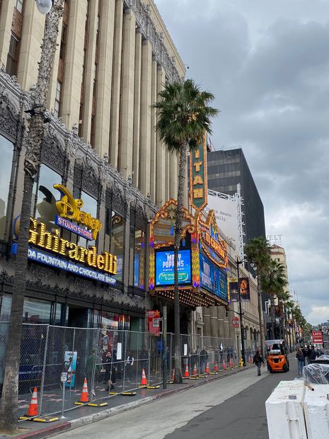 Así luce la un costado del teatro Teatro Dolby de Los Ángeles. Foto: Mario P. Székely/EL UNIVERSAL.