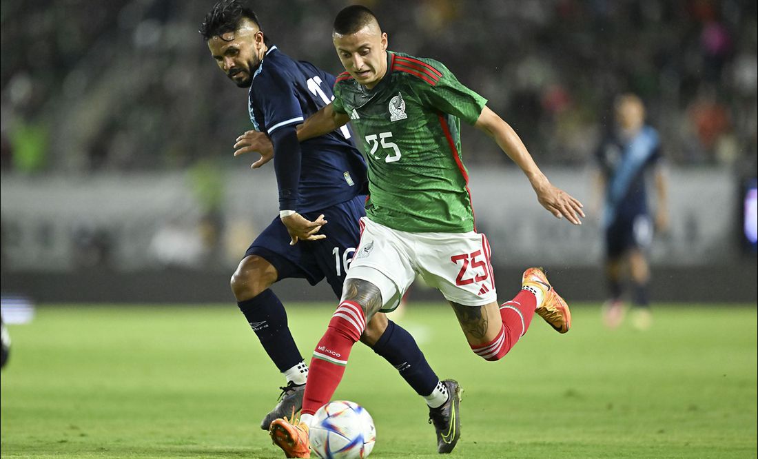 Roberto Alvarado toma el lugar de Alexis Vega en la Selección Mexicana para la Copa Oro
