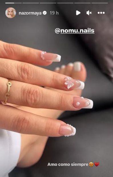 Así quedaron las french nails de Maya Nazor. Fuente: Instagram @nazormaya