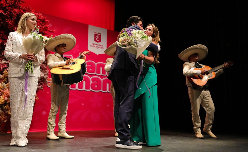 Festeja gobierno del estado a mamás de Nuevo León. Foto: Gobierno de Nuevo León